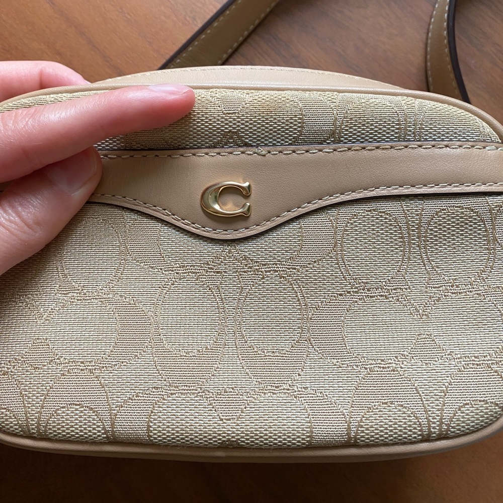 Coach Ivie Womens Beige Convertible Gold Zip Jacquard Small Belt Crossbody Bag - Picture 4 of 15